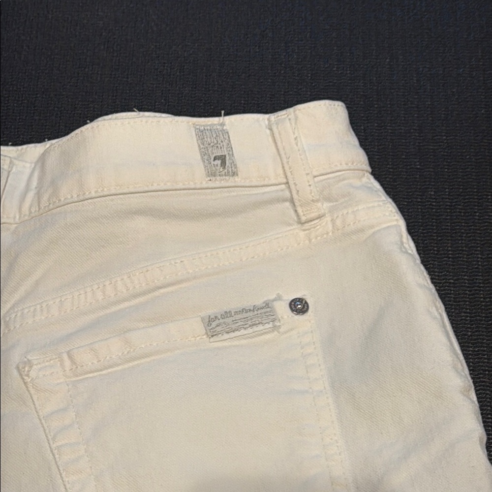 Women's 7 Seven for all mankind White Cream Frayed cut off Hem Shorts, size 26 - Picture 7 of 7